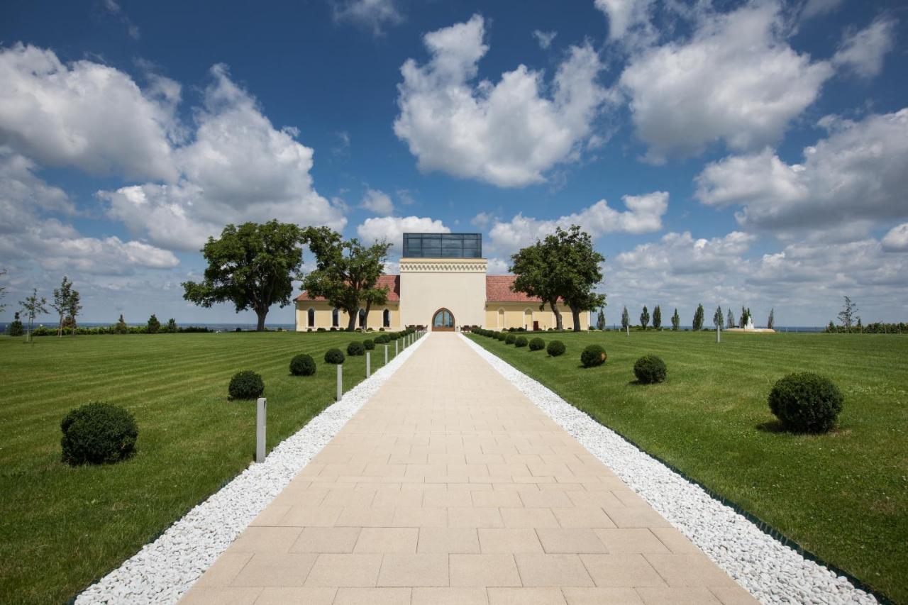 Ladanjsko Imanje Principovac Bed & Breakfast Ilok Exterior foto
